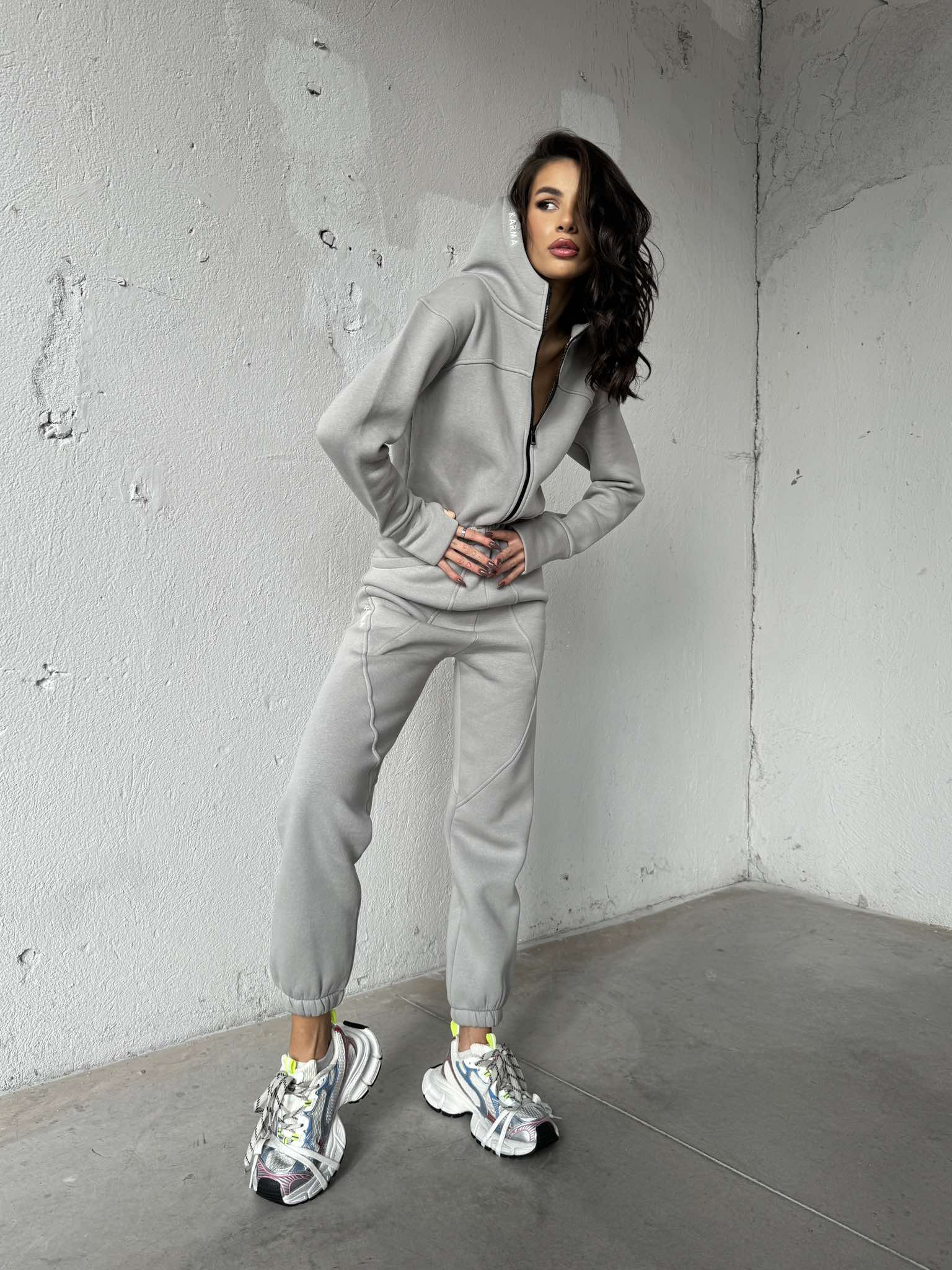 Gasherizon Moon Grey