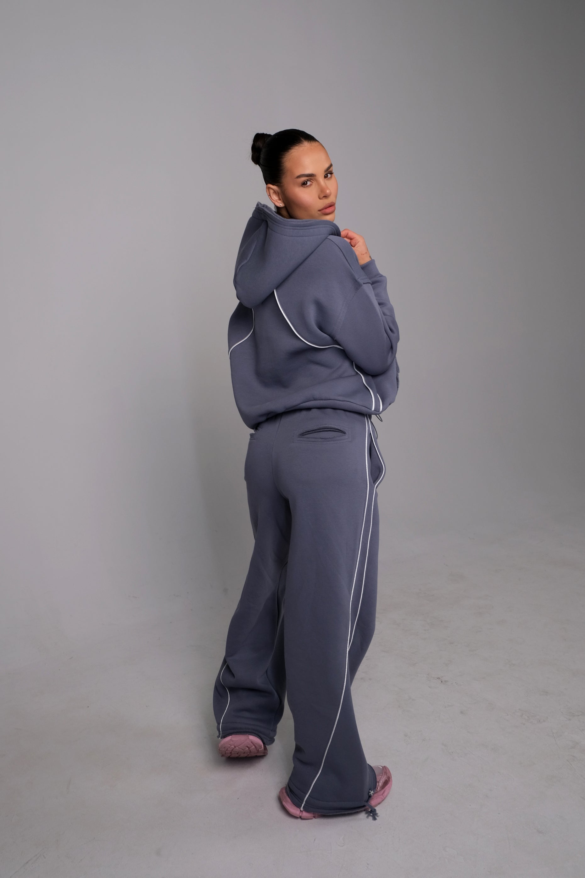 Set MUSE by KARMA / Misty Grey