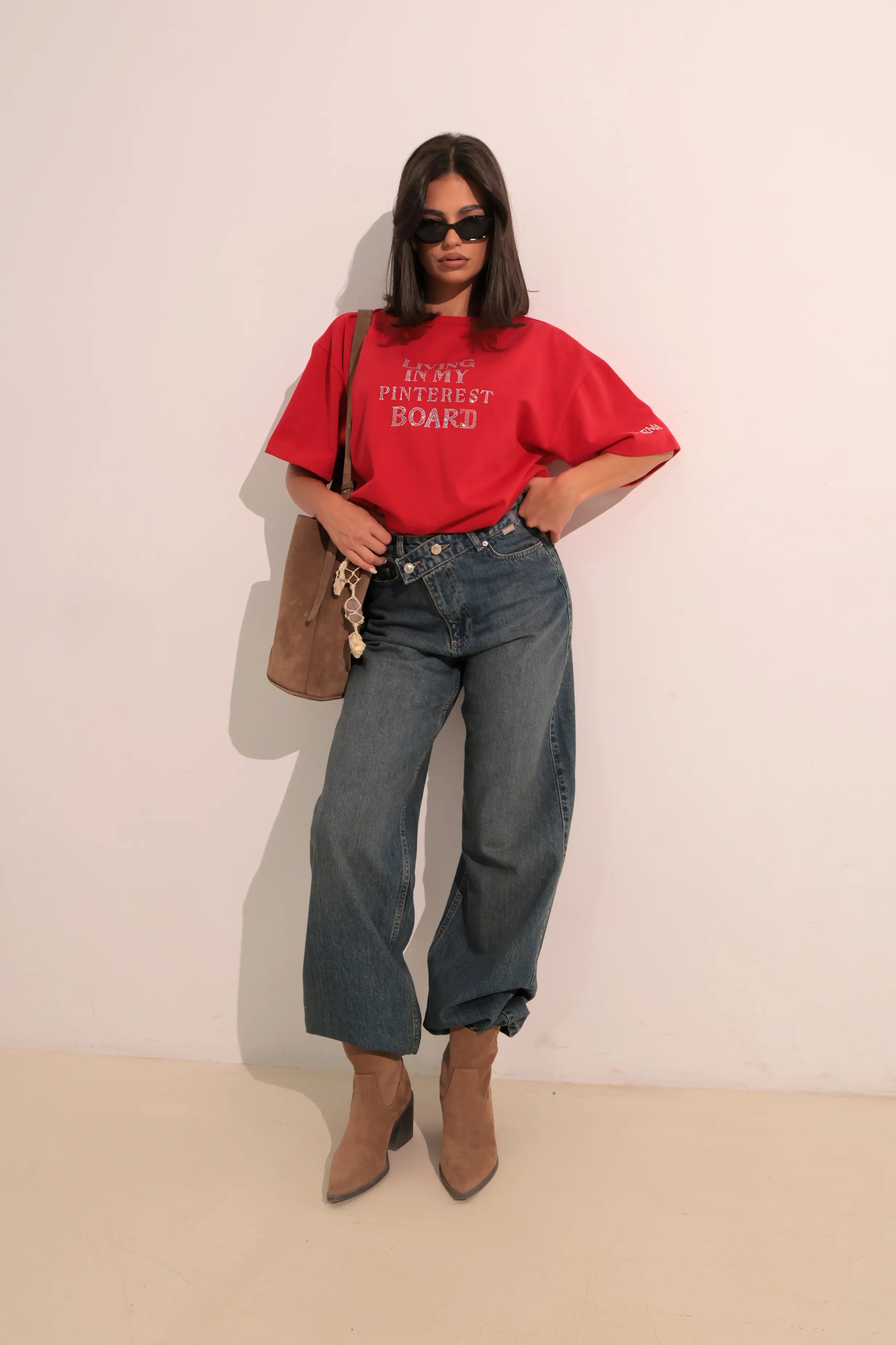 T-shirt Never Ordinary / Red