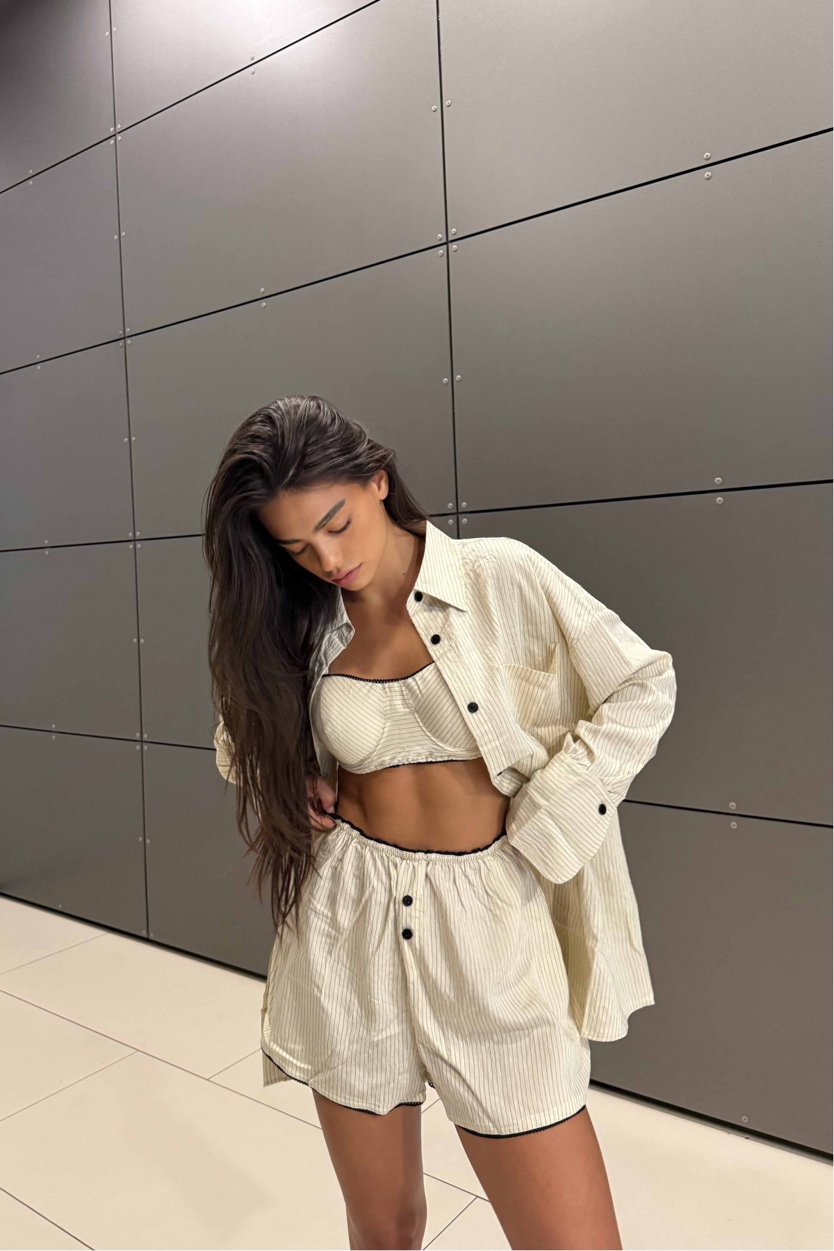 Къс сет Finding yourself / Beige Къс сет Finding yourself / Beige