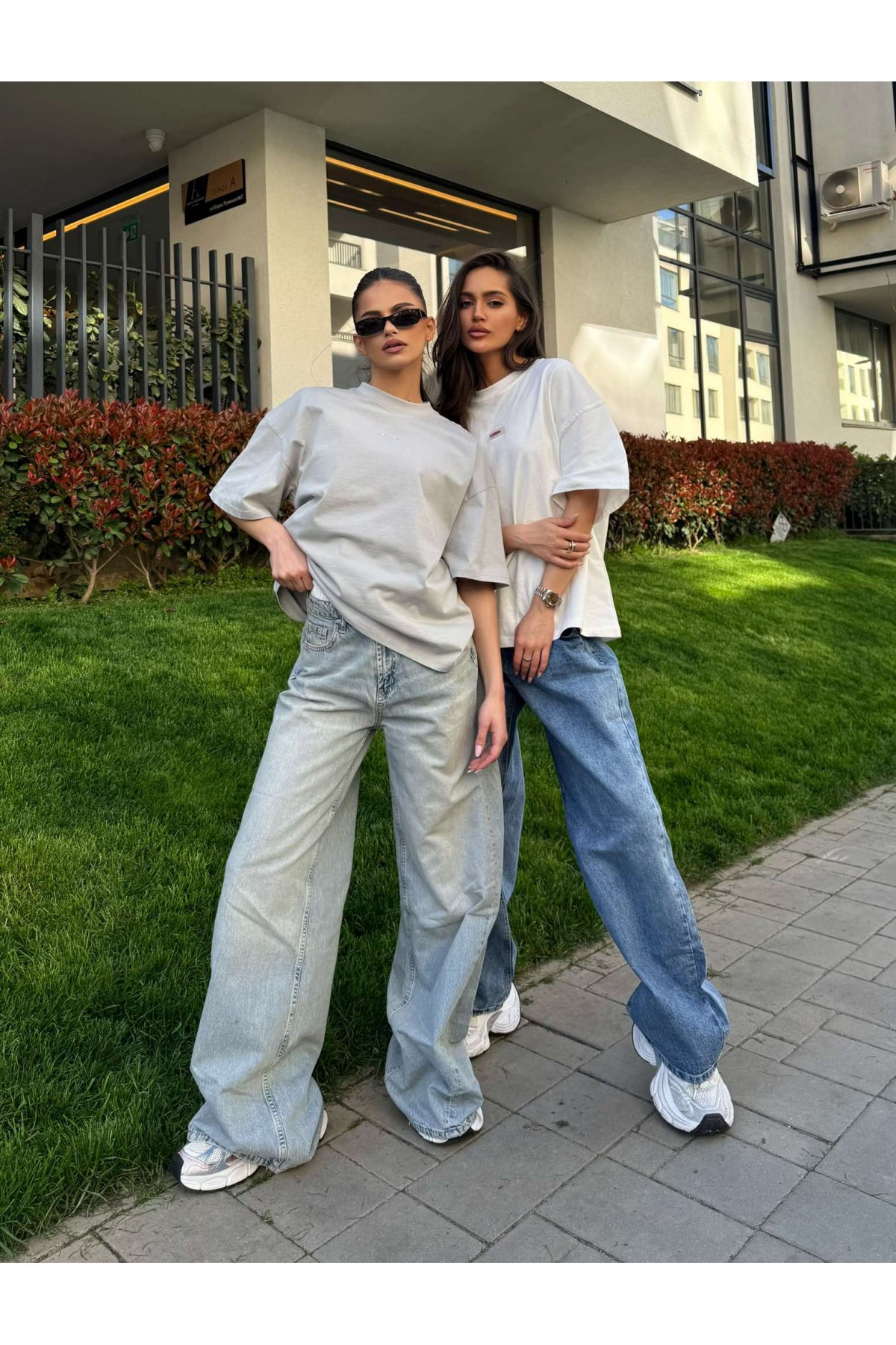 T-shirt No room for love / Timeless white T-shirt No room for love / Timeless white