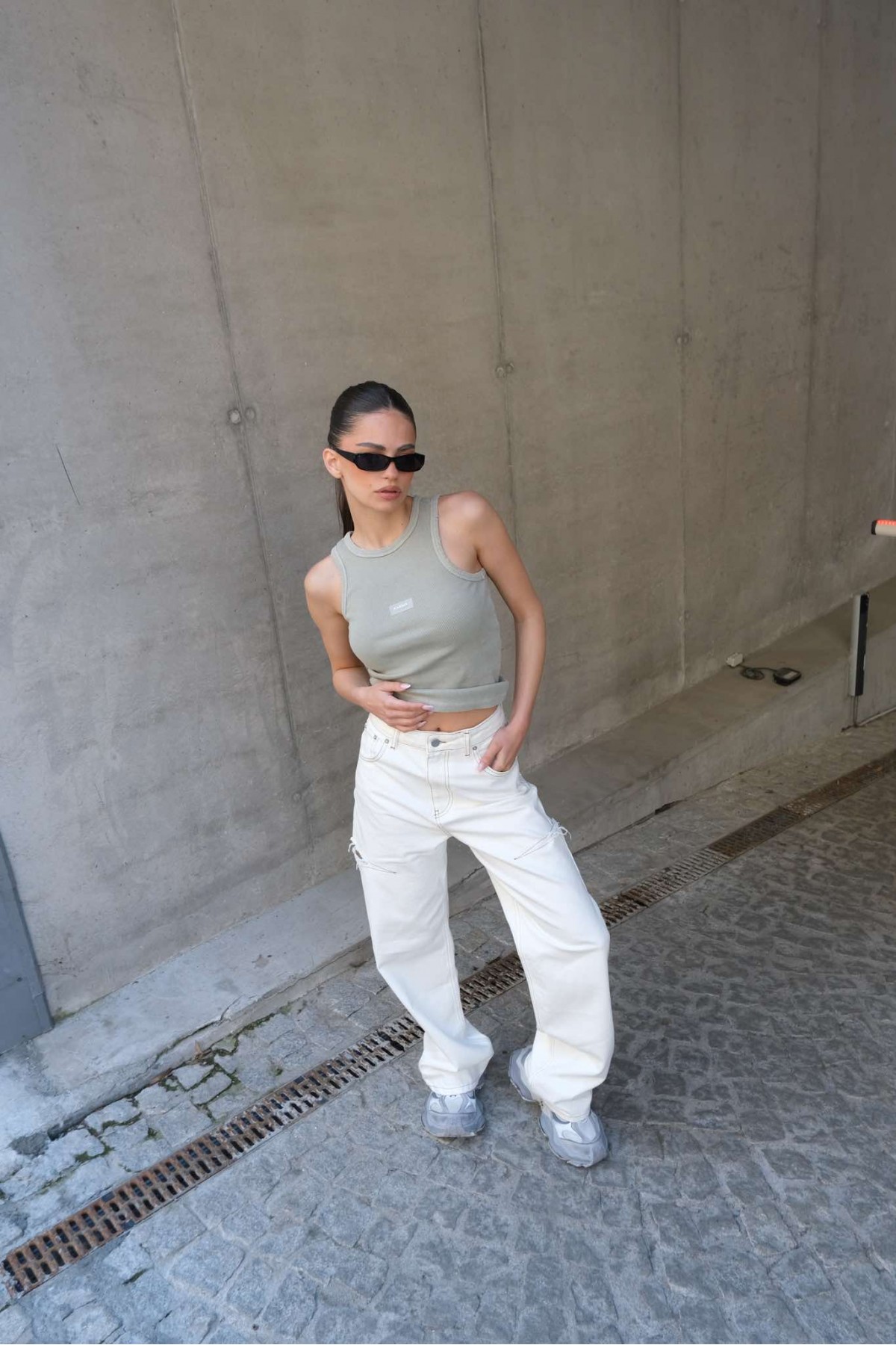 KARMA JEANS / Beige Neutral KARMA JEANS / Beige Neutral