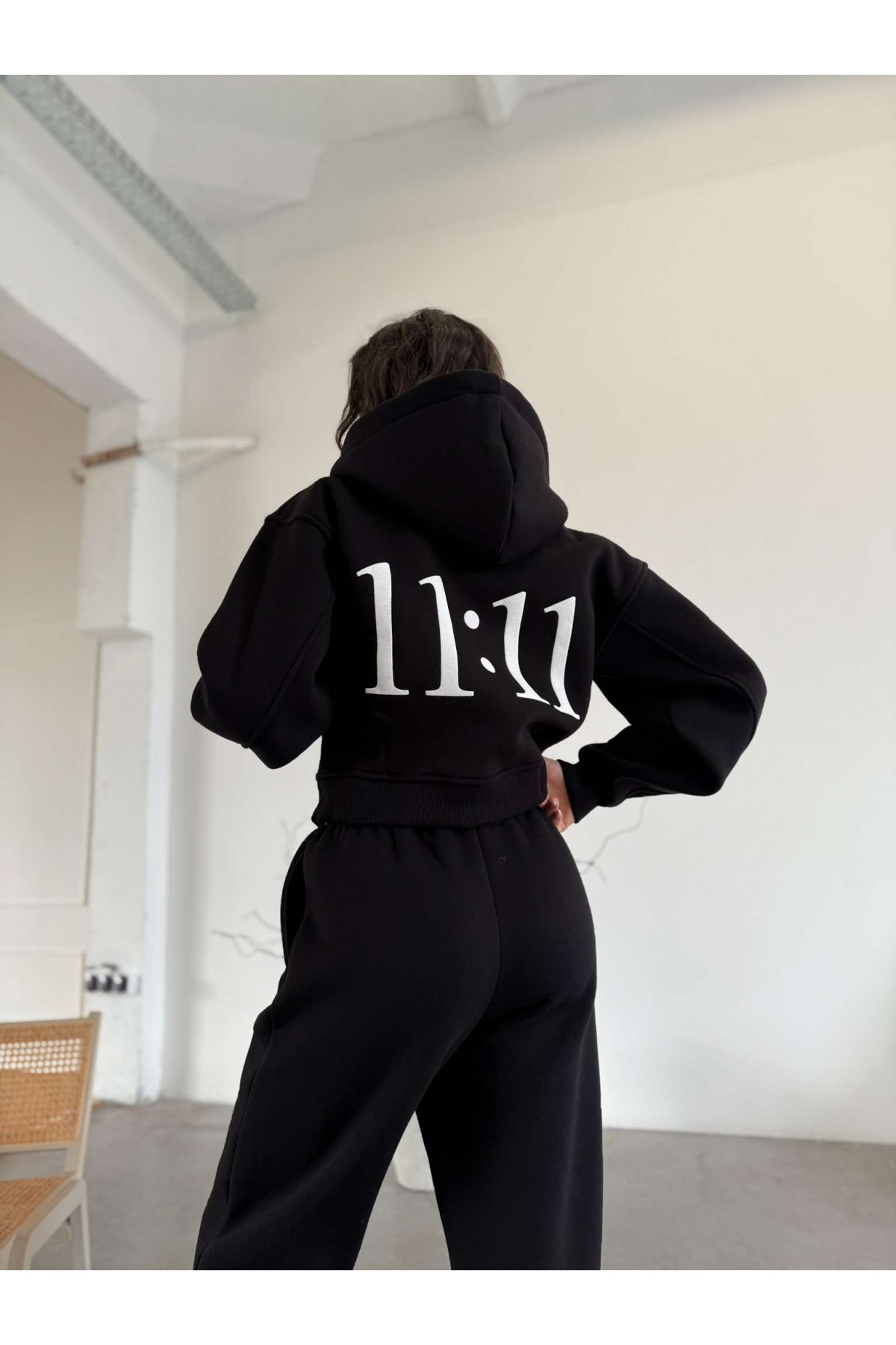 Сет 11:11 / So Black