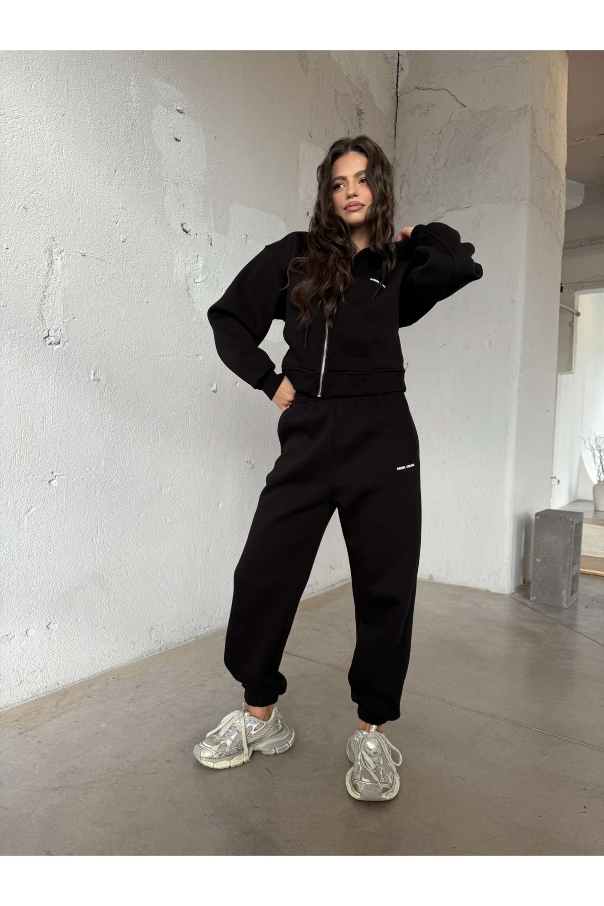 Сет 11:11 / So Black