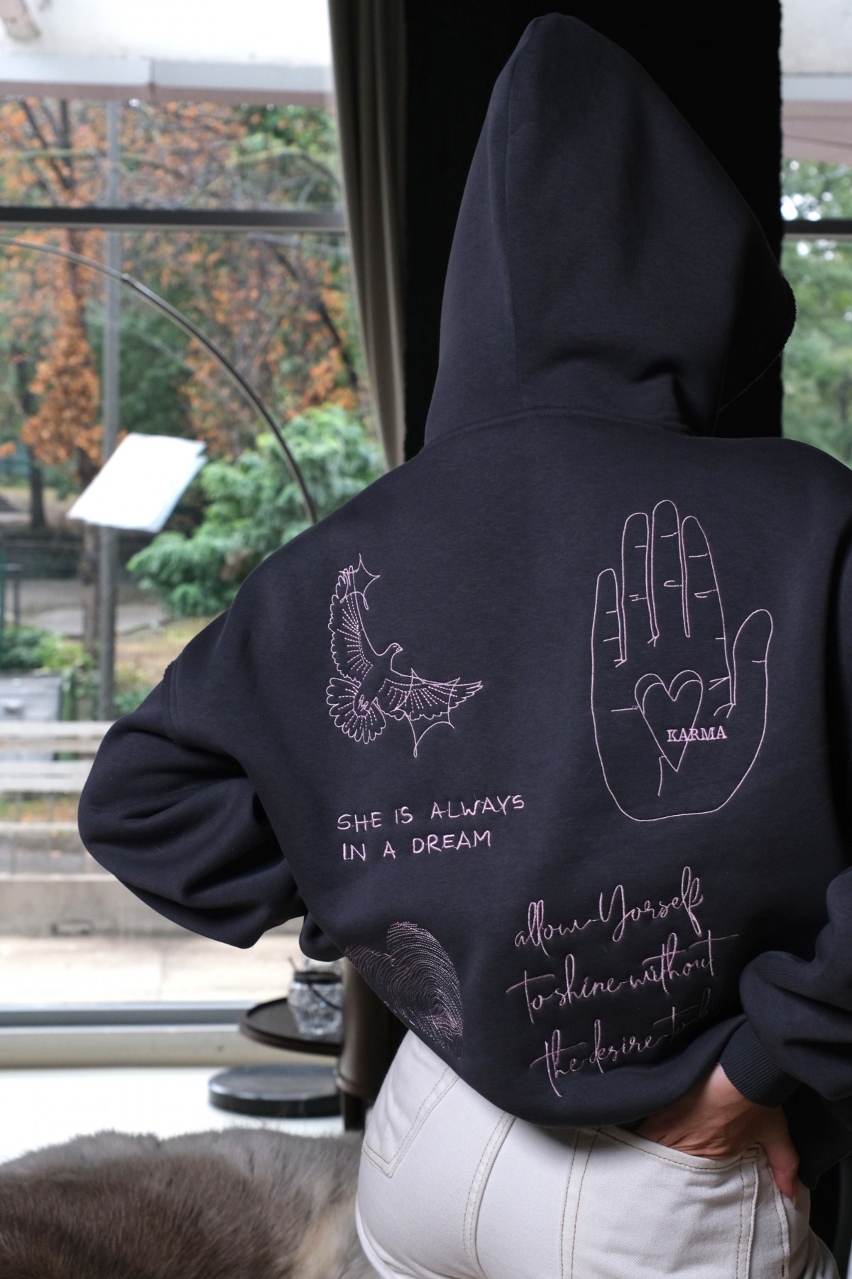 Hoodie IN A DREAM / Smoked Pearl