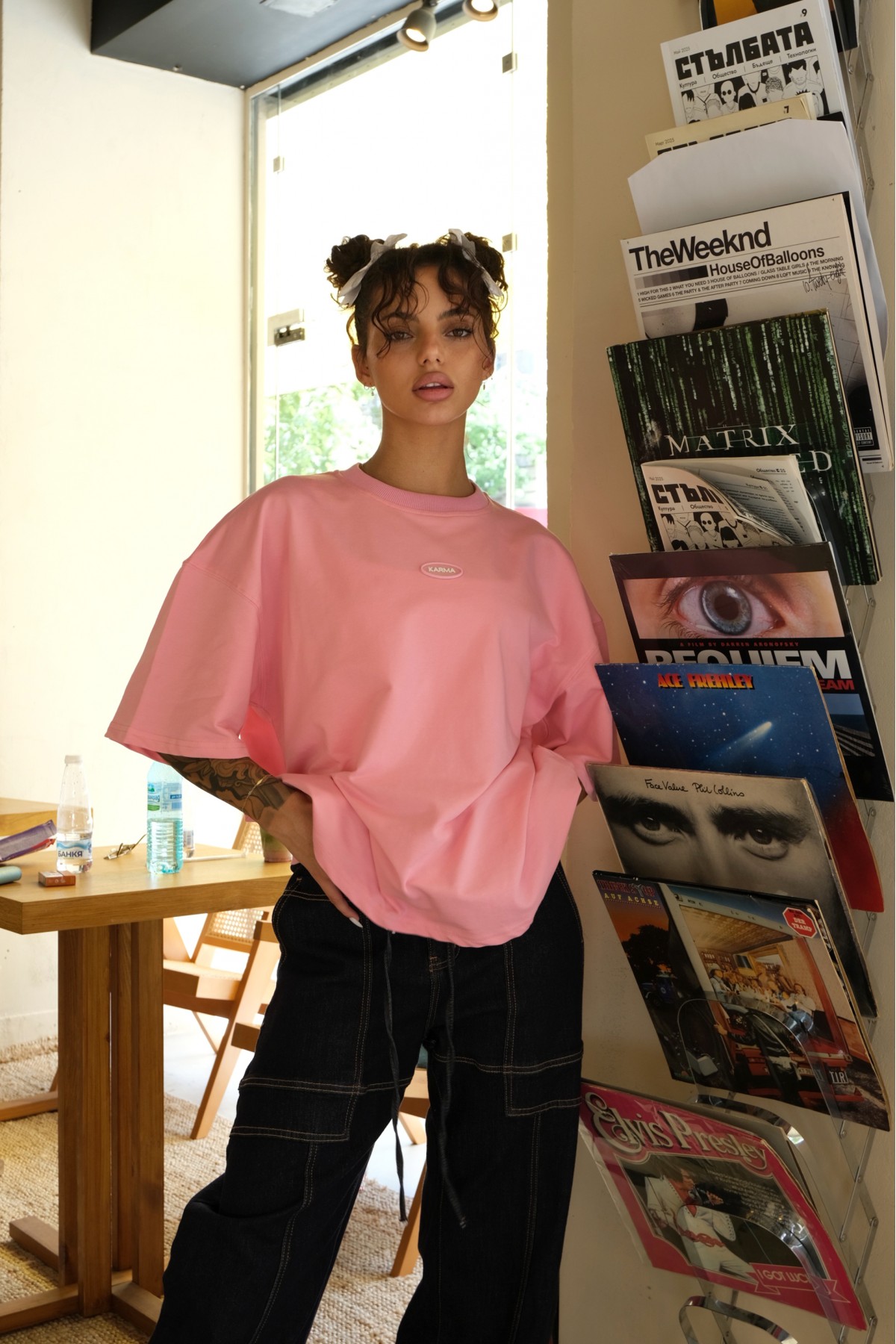 T-shirt Signature by KARMA / The Pink T-shirt Signature by KARMA / The Pink