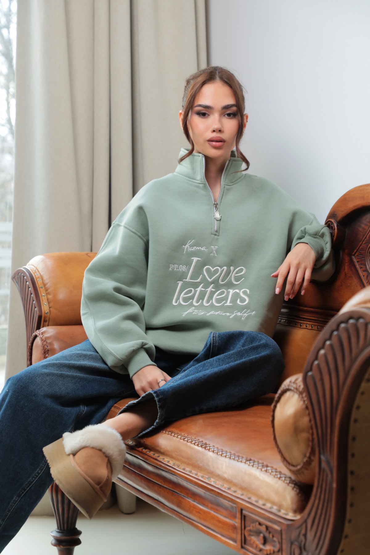 Hoodie LOVE LETTERS / Soft Green
