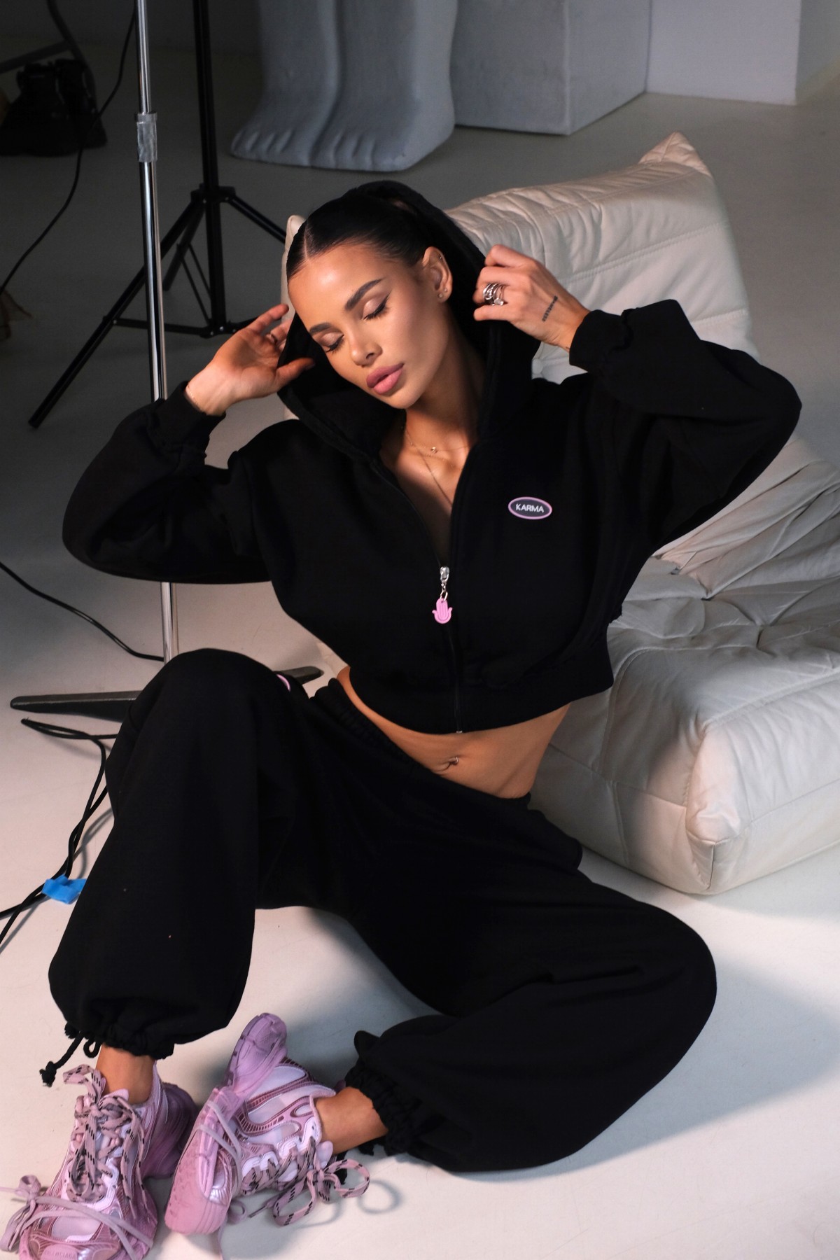 Set KARMA Balance / Black