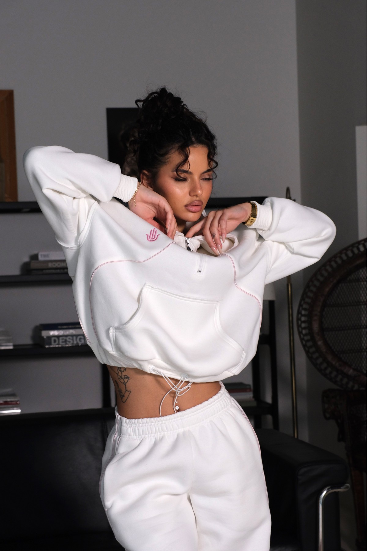 Set MUSE by KARMA / Off White