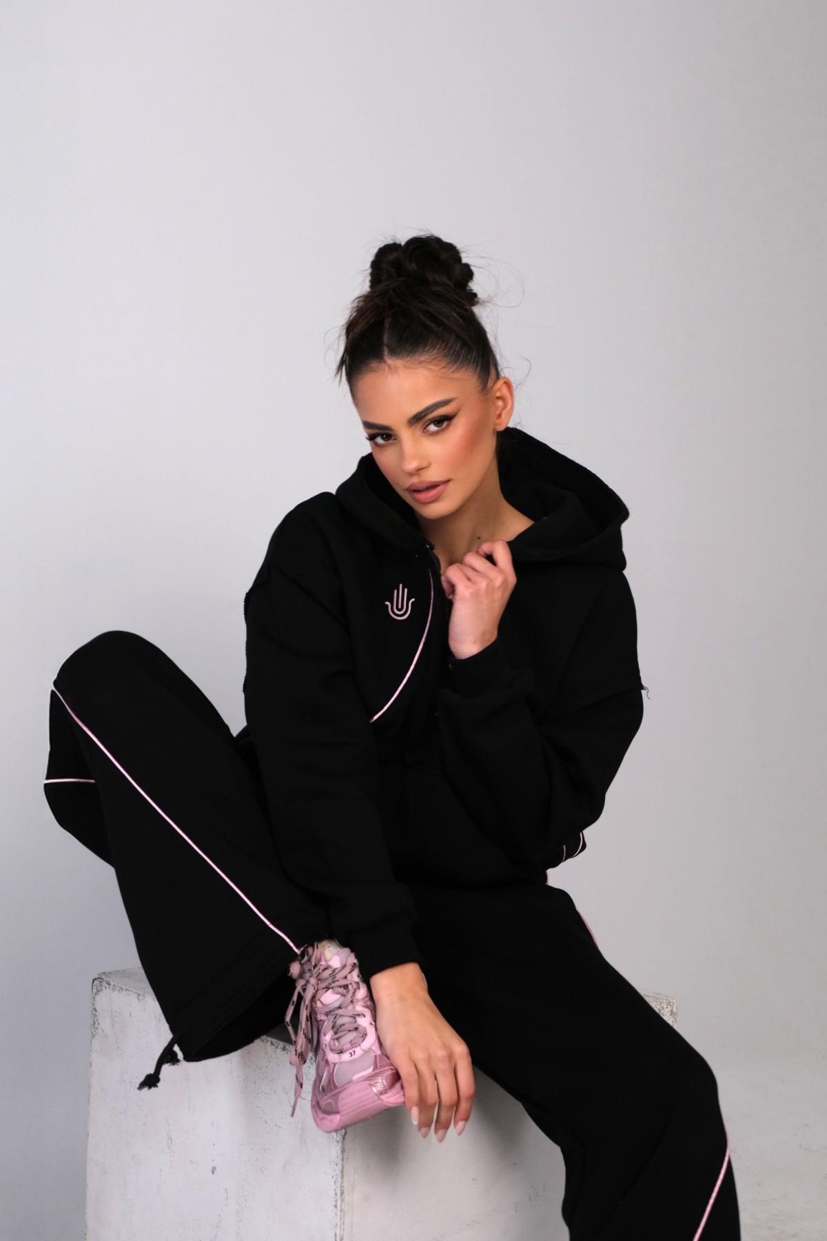 Set MUSE by KARMA / Black