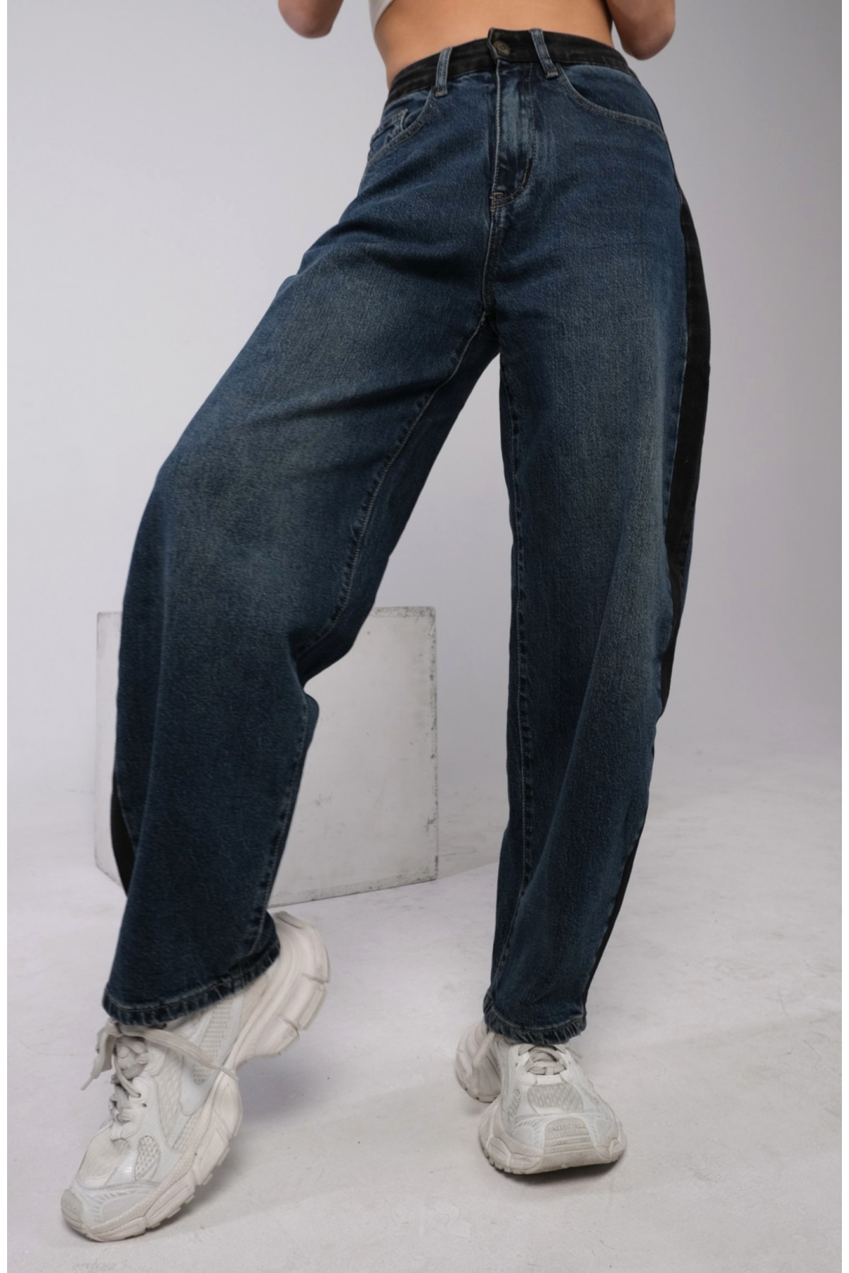 Essential Jeans