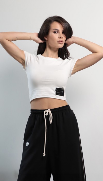 KARMA crop top / Jet Black