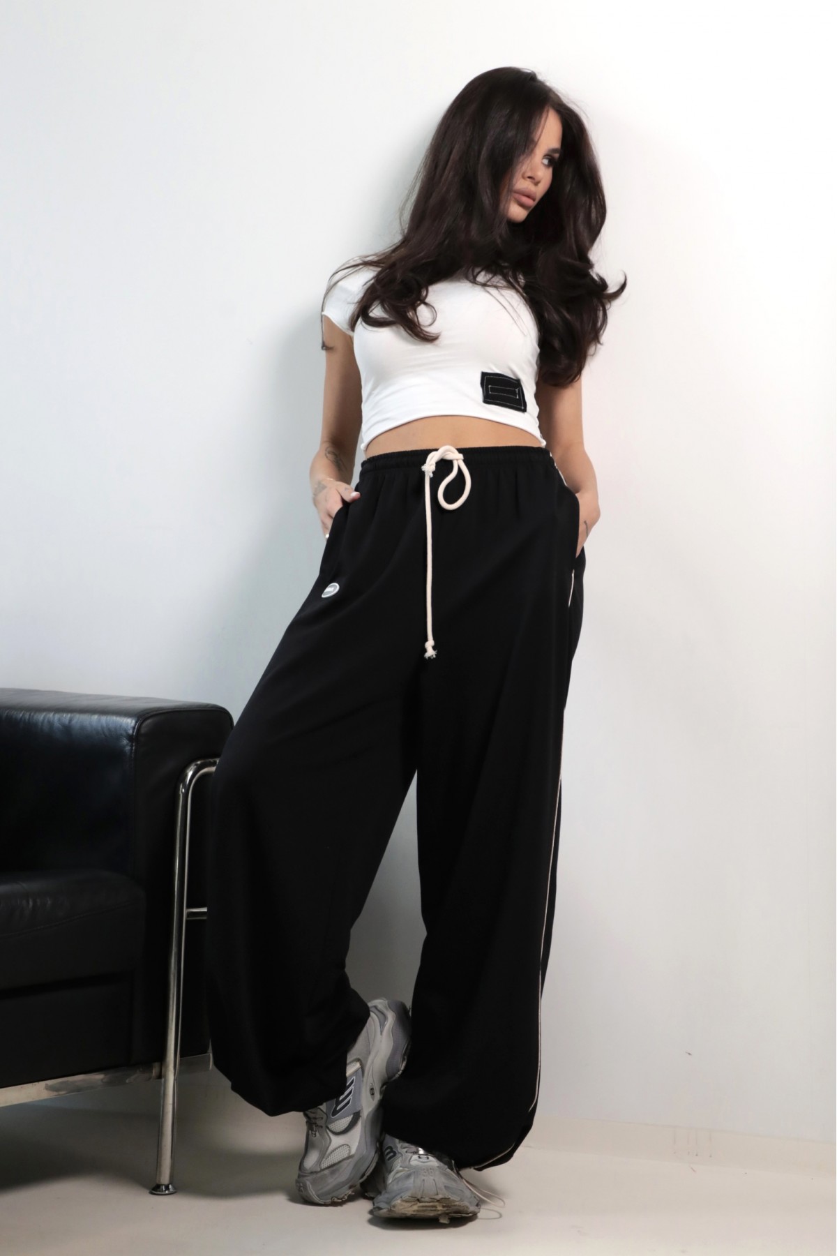 KARMA crop top / Jet Black