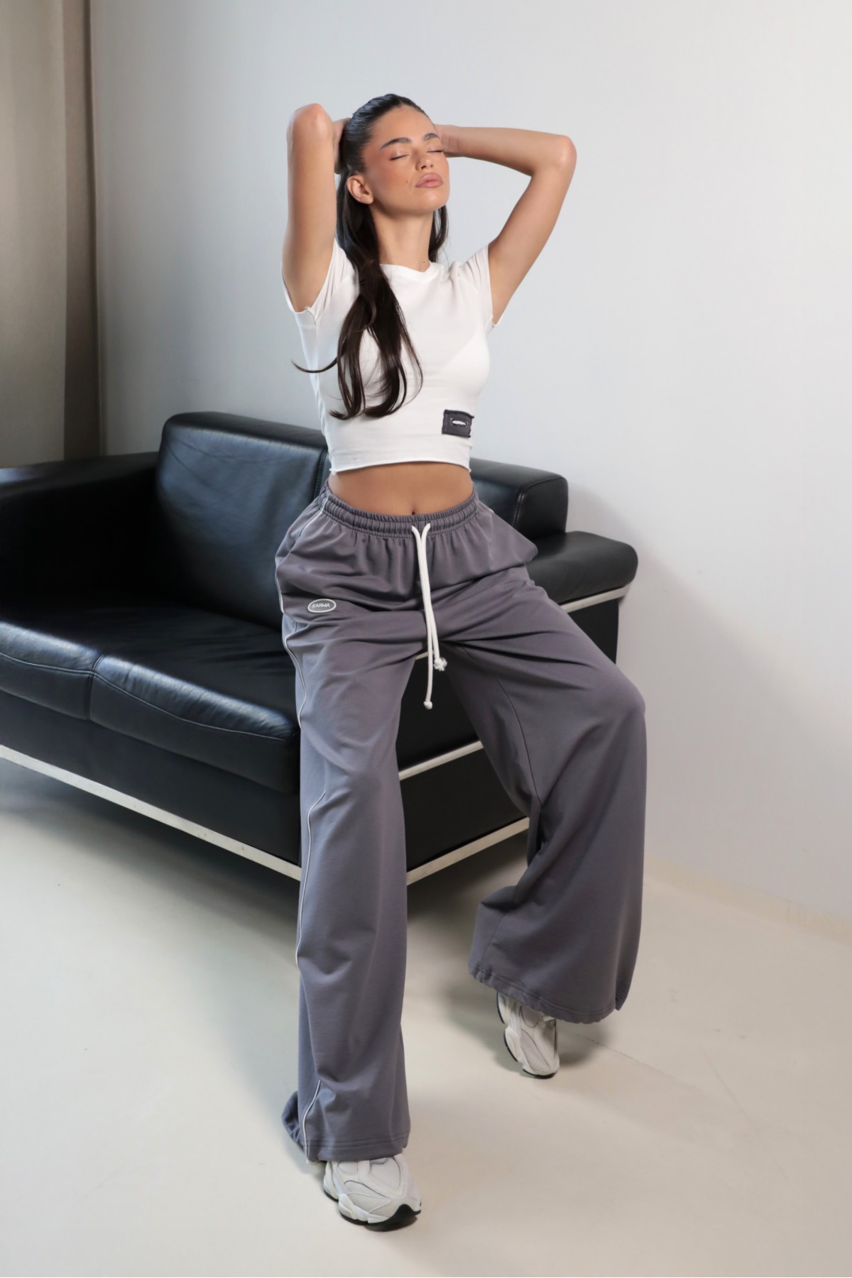 Karma Jogger Pants / Graphite Smoke