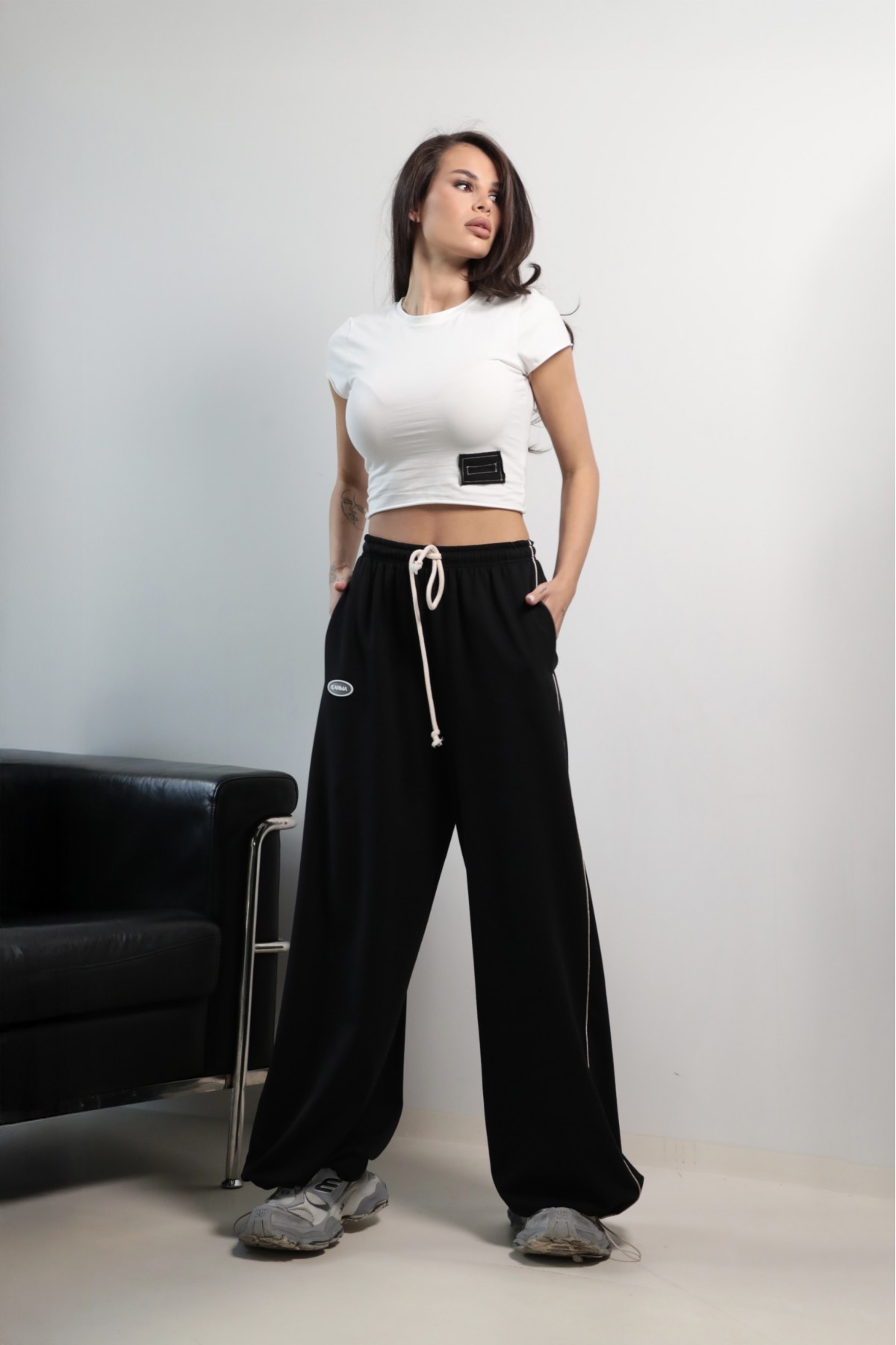 Karma Jogger Pants / Jet Black