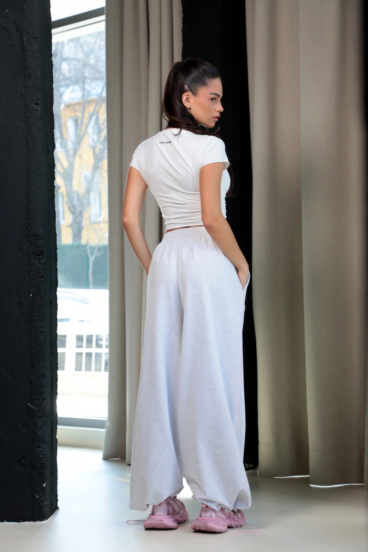 Karma Jogger Pants / Pale Silver