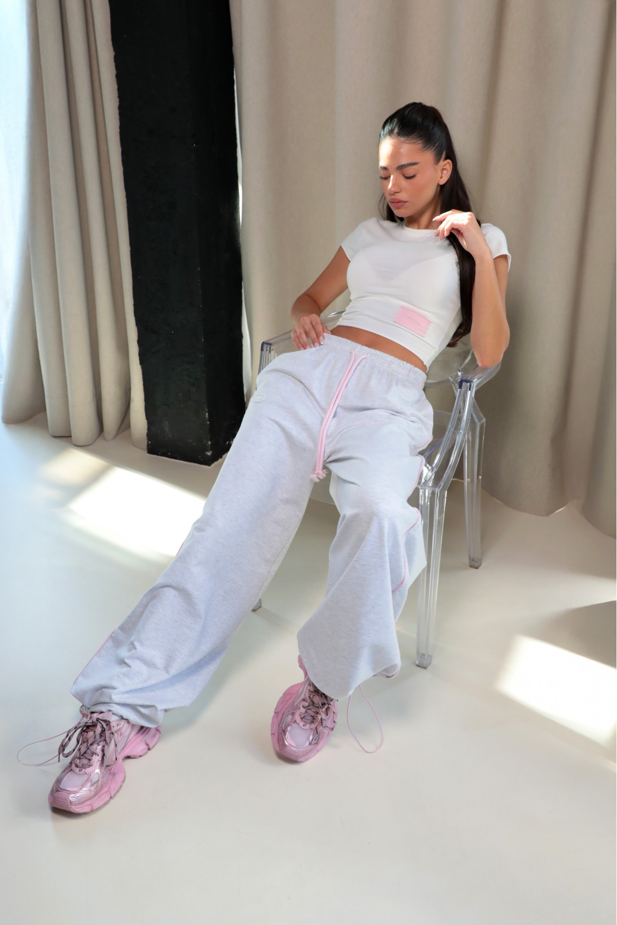 Karma Jogger Pants / Pale Silver
